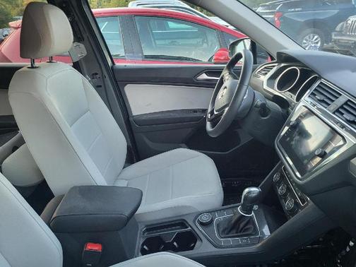 2020 Volkswagen Tiguan 2.0T SE