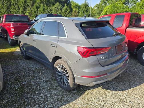 2021 Audi Q3 40 Premium