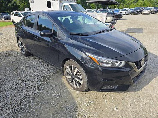 2022 Nissan Versa 1.6 SR