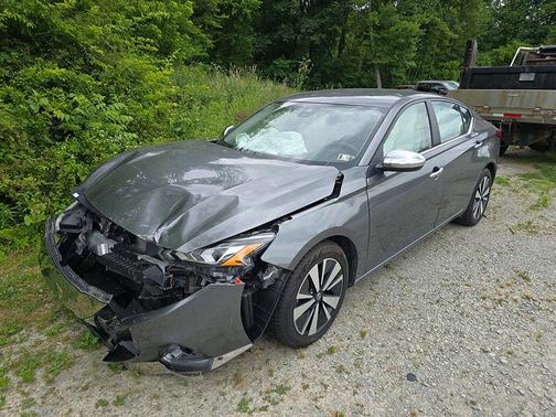 2022 Nissan Altima 2.5 SV