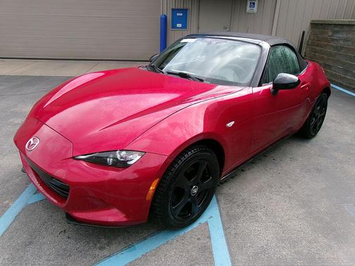 2016 Mazda MX-5 Miata Sport