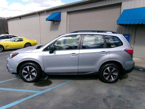 2017 Subaru Forester 2.5i