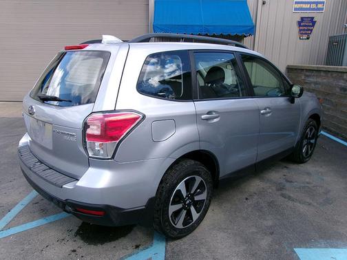 2017 Subaru Forester 2.5i