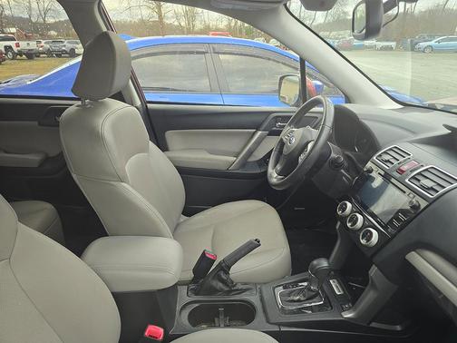2016 Subaru Forester 2.5i Touring