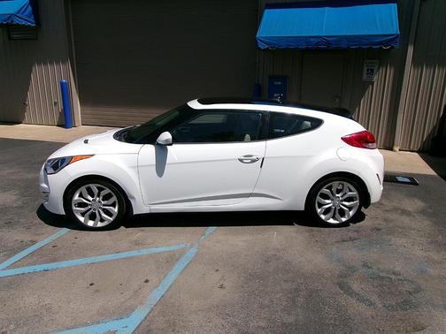 2013 Hyundai Veloster Base