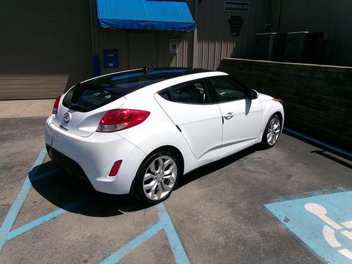 2013 Hyundai Veloster Base