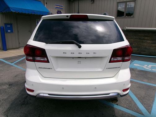2020 Dodge Journey Crossroad