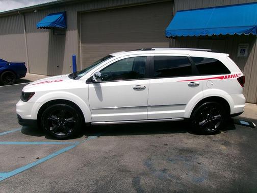 2020 Dodge Journey Crossroad