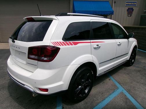 2020 Dodge Journey Crossroad