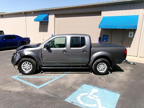 2016 Nissan Frontier SV