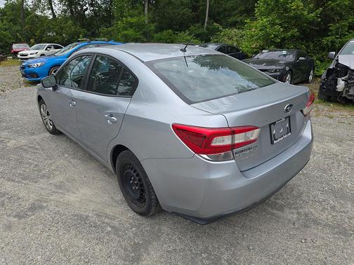 2019 Subaru Impreza 2.0i