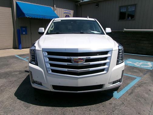 2017 Cadillac Escalade ESV Luxury