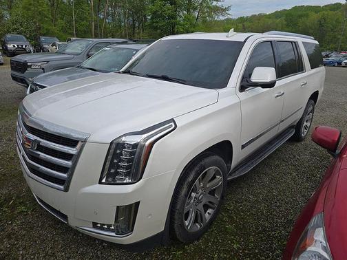 2017 Cadillac Escalade ESV Luxury