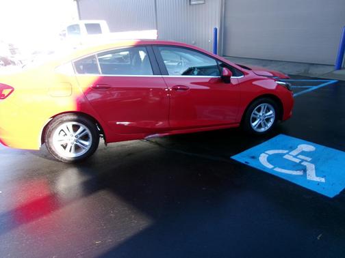 2017 Chevrolet Cruze LT