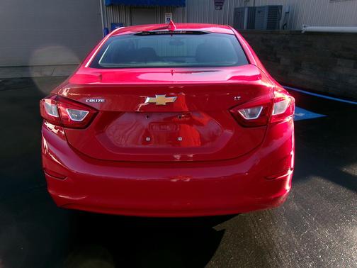 2017 Chevrolet Cruze LT