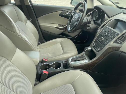 2013 Buick Verano Base