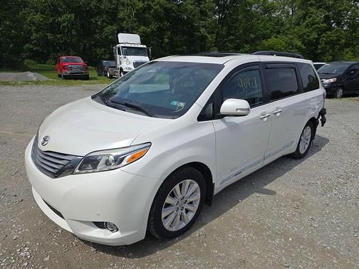 2015 Toyota Sienna XLE