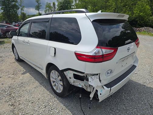 2015 Toyota Sienna XLE