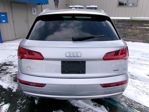 2020 Audi Q5 40 Premium Plus