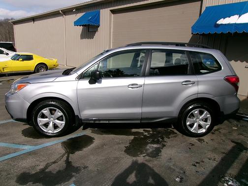 2015 Subaru Forester 2.5i