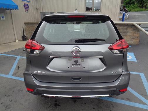 2020 Nissan Rogue S