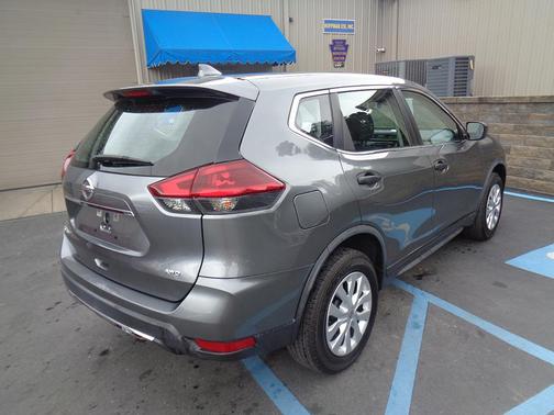 2020 Nissan Rogue S