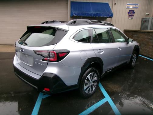 2024 Subaru Outback Base (CVT)