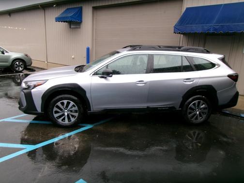 2024 Subaru Outback Base (CVT)