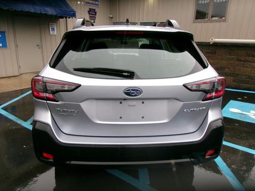 2024 Subaru Outback Base (CVT)