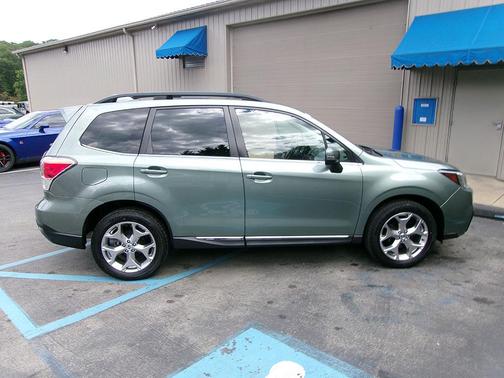 2017 Subaru Forester 2.5i Touring