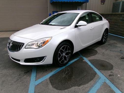 2017 Buick Regal Turbo Sport Touring