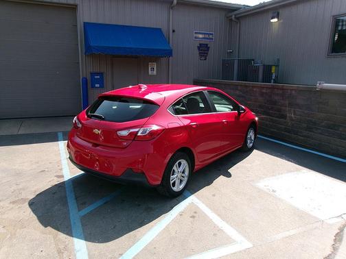 2018 Chevrolet Cruze LT