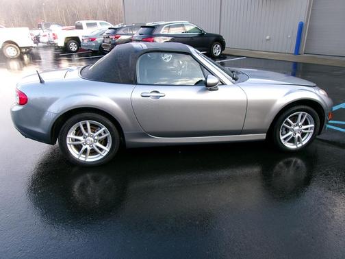 2009 Mazda MX-5 Miata Sport