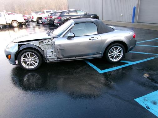 2009 Mazda MX-5 Miata Sport