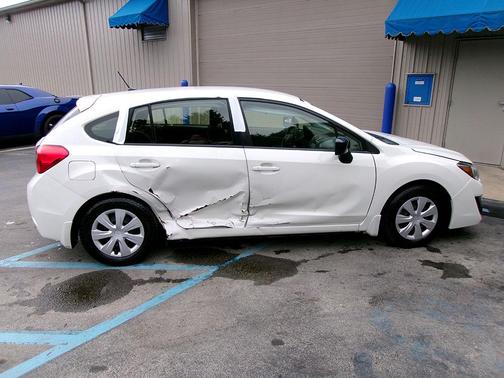 2016 Subaru Impreza 2.0i
