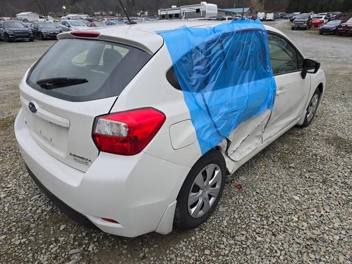 2016 Subaru Impreza 2.0i