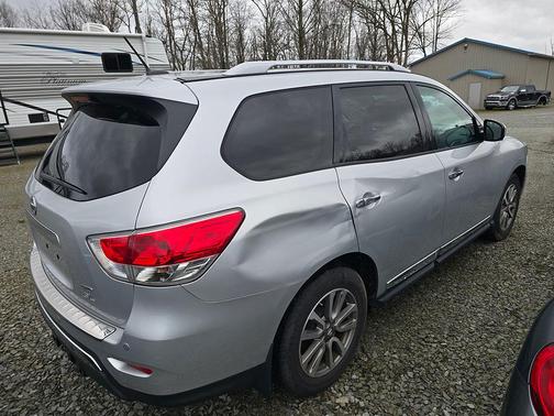 2015 Nissan Pathfinder SL