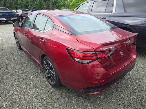 2025 Nissan Sentra SR
