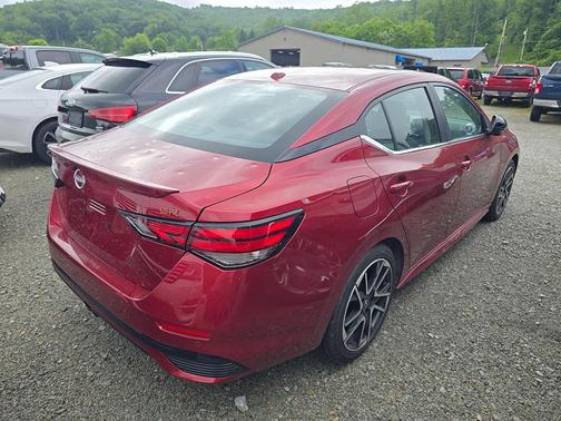 2025 Nissan Sentra SR