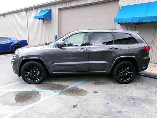 2018 Jeep Grand Cherokee Altitude