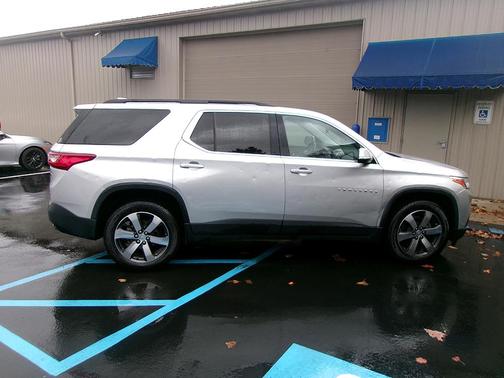 2020 Chevrolet Traverse LT Leather