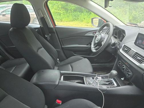 2018 Mazda Mazda3 Sport