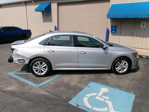2020 Volkswagen Passat 2.0T SE