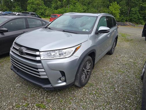 2018 Toyota Highlander SE