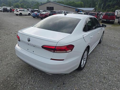 2020 Volkswagen Passat 2.0T SE