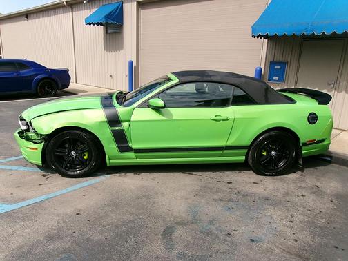 2014 Ford Mustang V6