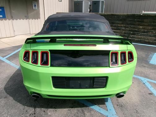 2014 Ford Mustang V6