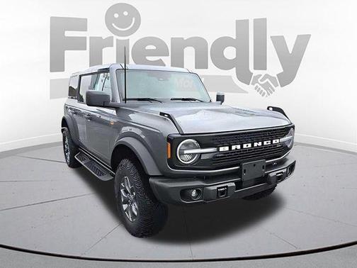 CARBONIZED GRAY METALLIC 2025 Ford Bronco Badlands