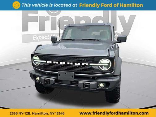 CARBONIZED GRAY METALLIC 2025 Ford Bronco Badlands