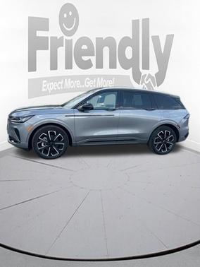LUSTROUS GRAY METALLIC 2025 Lincoln Nautilus Reserve
